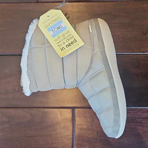 Tom's Inez Boots Sz 8 - Picture 2 of 5